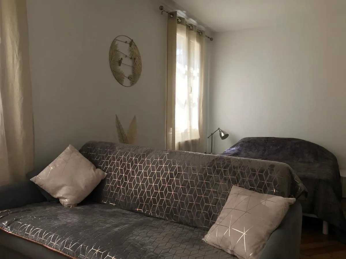 Top First Av Ternes Apartment Paris